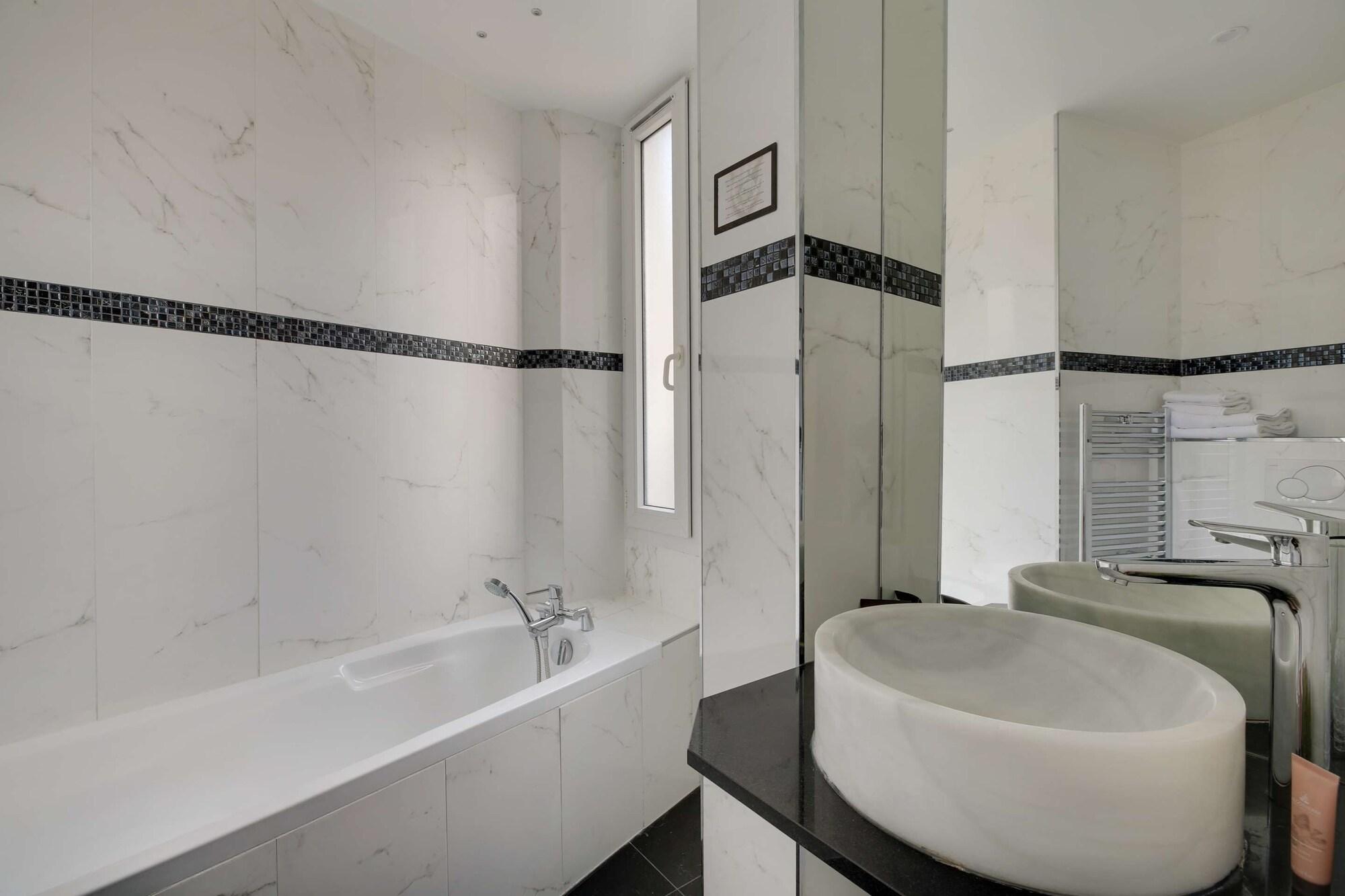 Hotel Riviera Elysees Paris Bagian luar foto